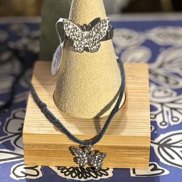 Butterfly Set with Rhinestones Silver! - Picture 4 of 4